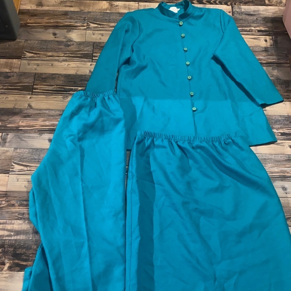 Vintage Anthony Richard’s made in USA 3 pc Teal set size 20
